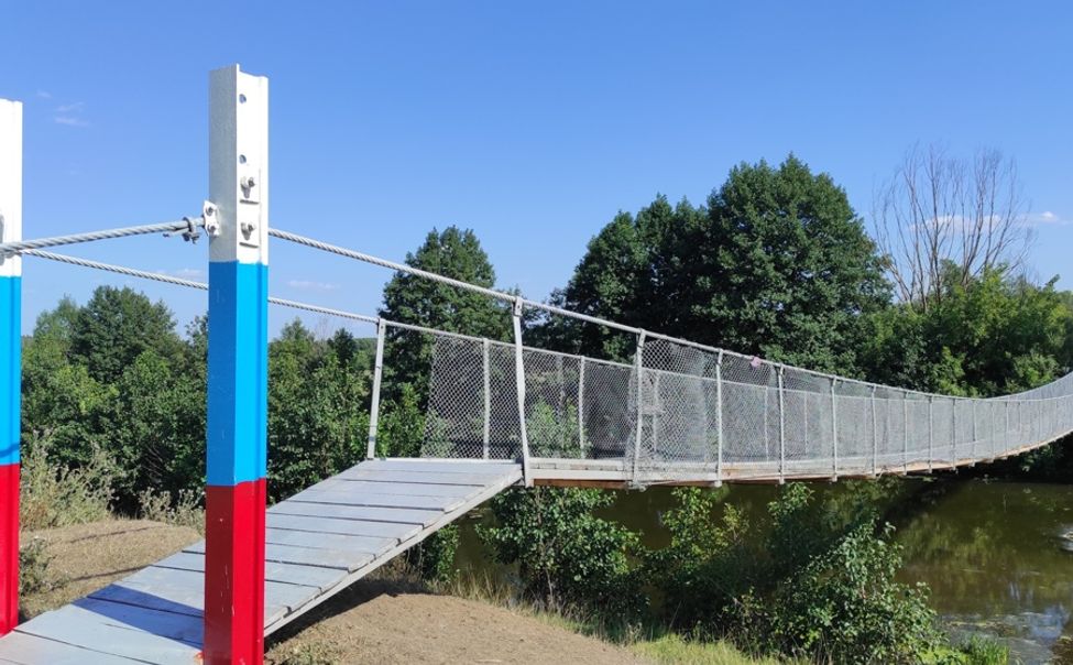 По инициативе жителей Чувашии отремонтирован пешеходный мост через реку Малый Цивиль