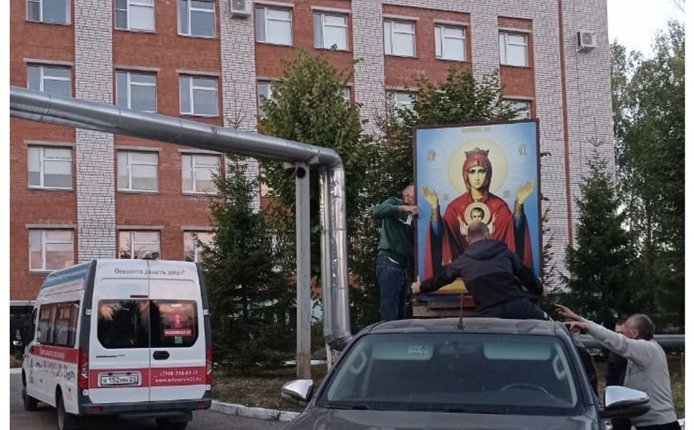 В Чебоксарах состоялся автомобильный Крестный ход "За трезвость!"