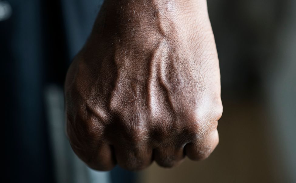 На жителя Янтиковского округа завели уголовное дело по факту нанесения побоев сыну