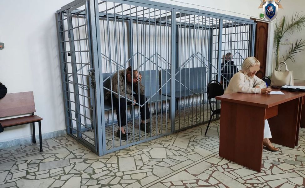 Житель Алатырского округа убил односельчанина ударом ножа в спину