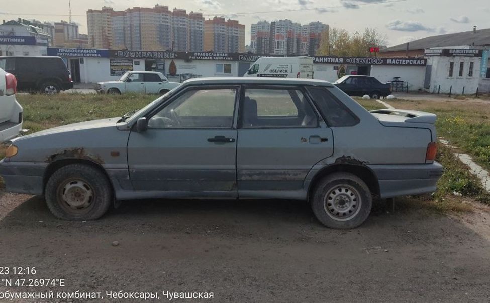 В Чебоксарах продолжают искать владельцев брошенных автомобилей