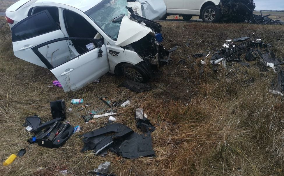 В Чувашии при столкновении двух автомобилей пострадали 7 человек