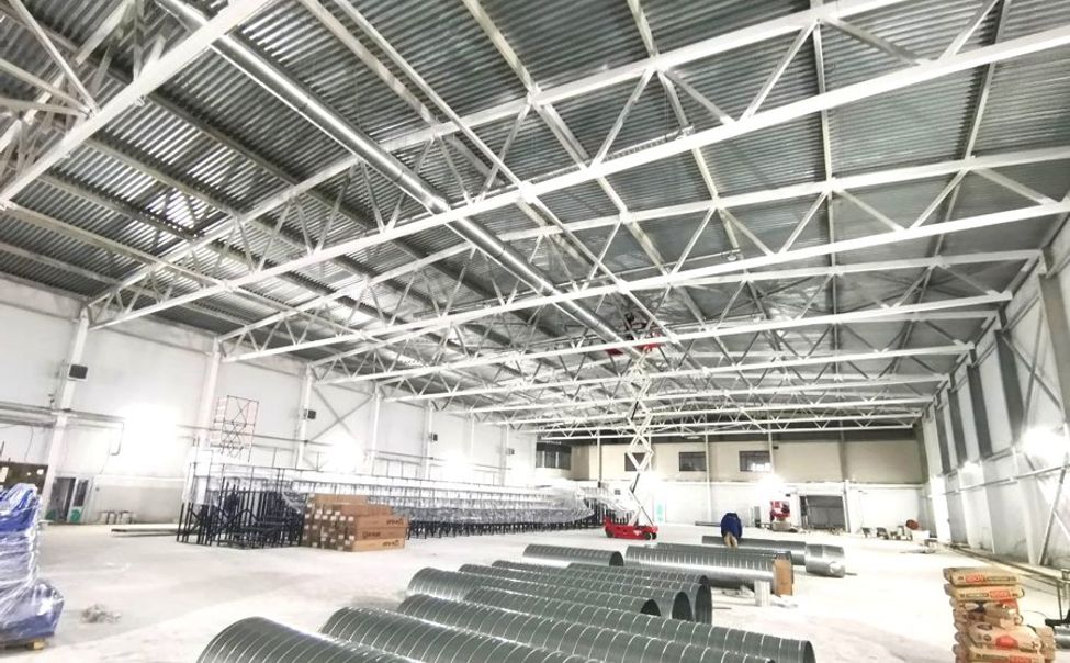 Строительство крытого катка в мкр «Новый город» близится к завершению