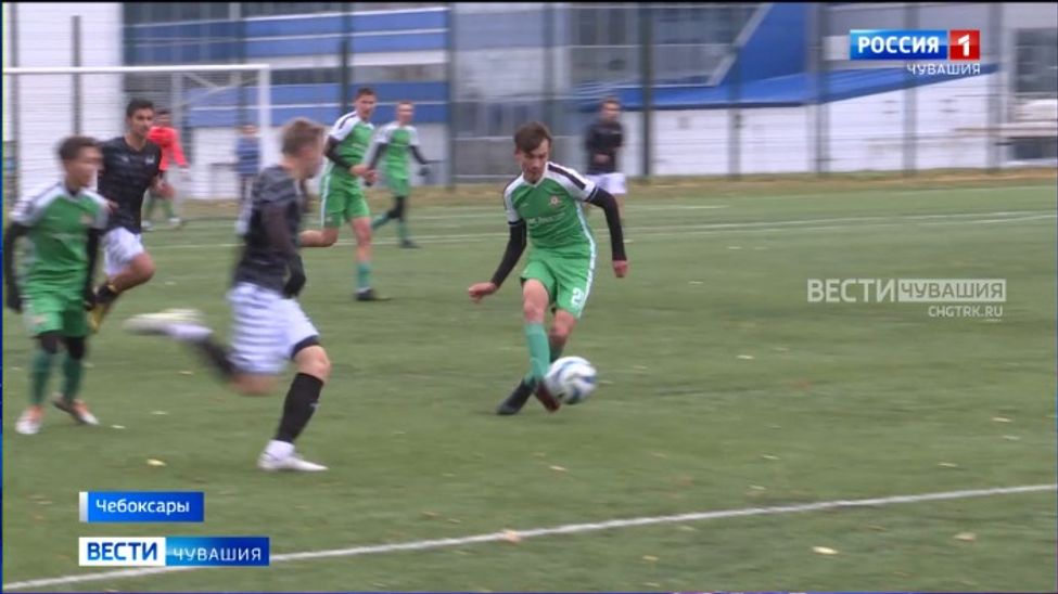 Чувашская сборная по футболу выиграла "золото" первенства Приволжья