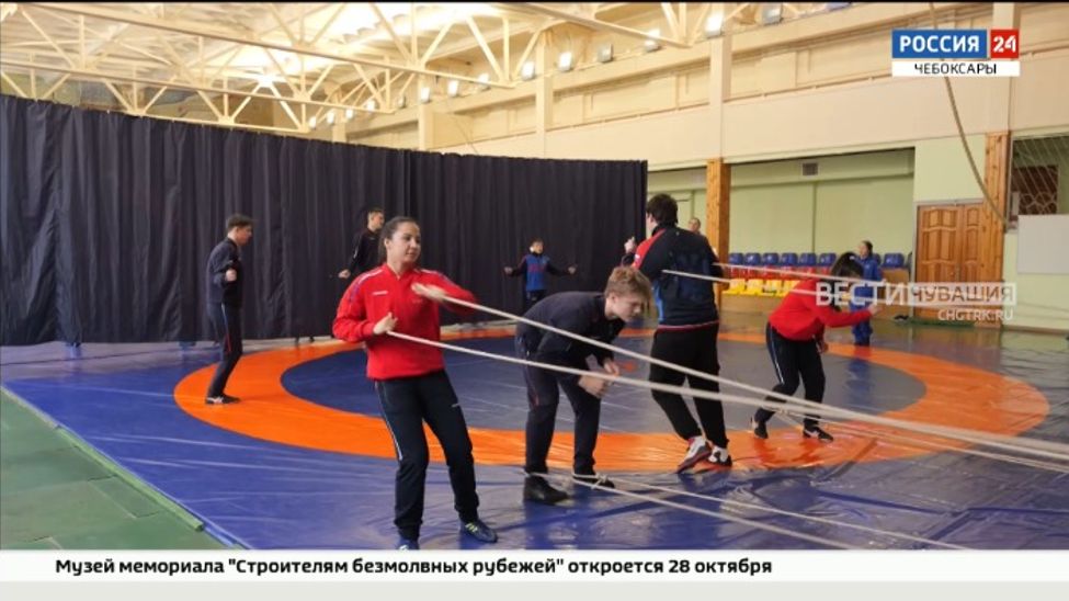 6 спортшкол Чувашии получили новый инвентарь и оборудование