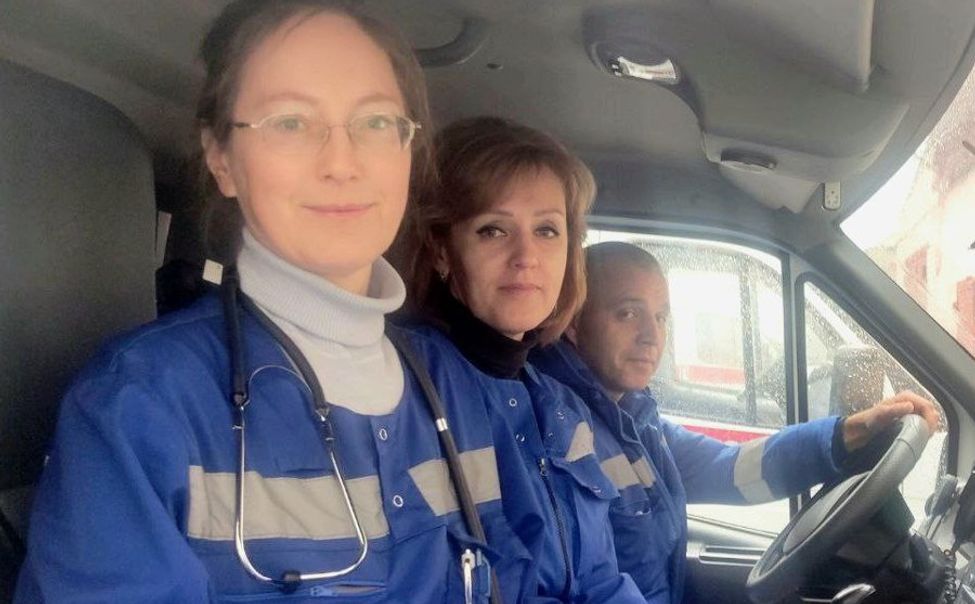 Педиатр из Мордовии стала «Земским врачом» бригады скорой помощи Чувашии