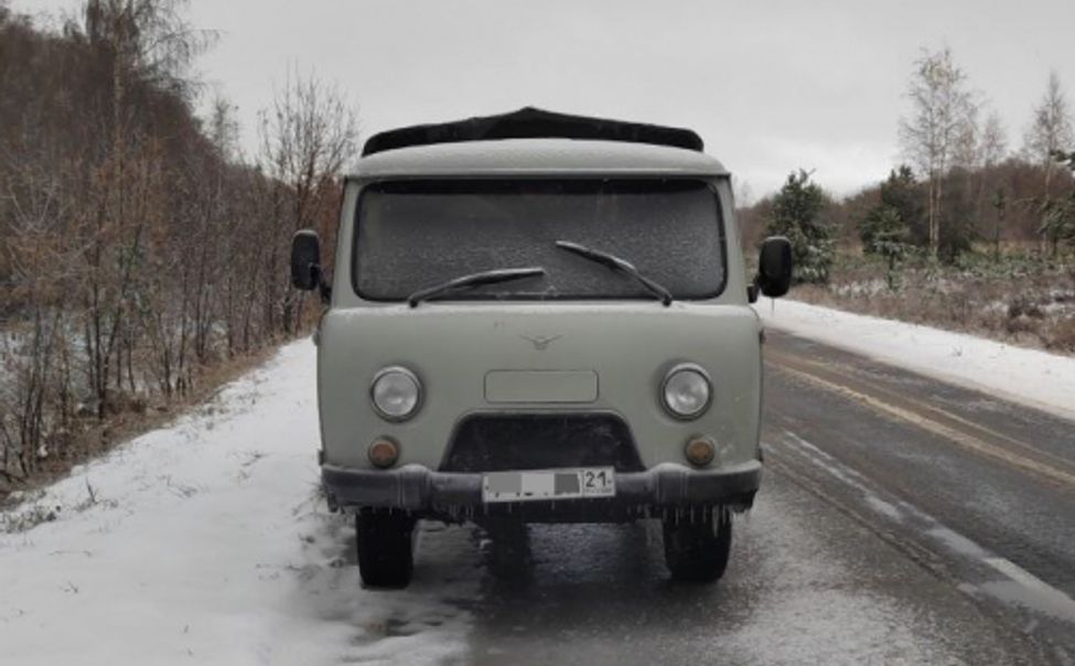 В Чувашии 20-летний сельчанин угнал незапертый "УАЗ"