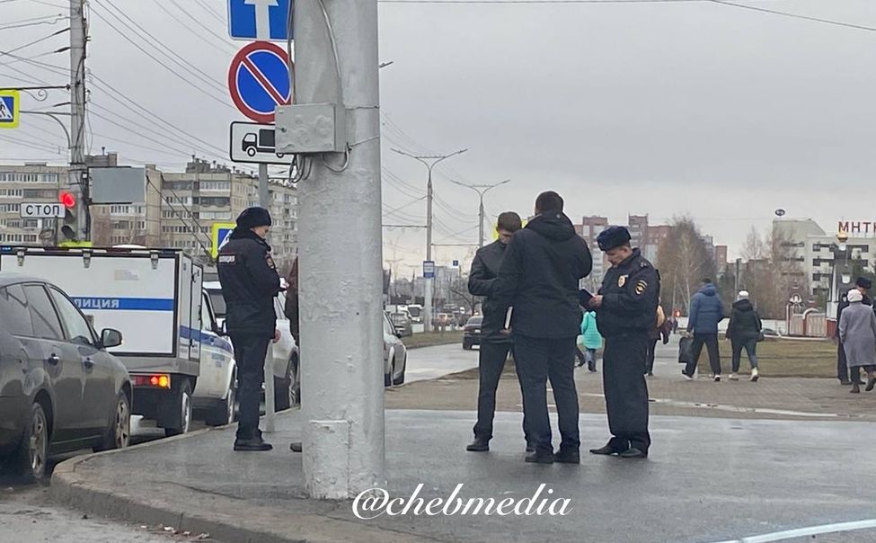 Отчаянный налетчик с ножницами ограбил офис микрозаймов в Чебоксарах 