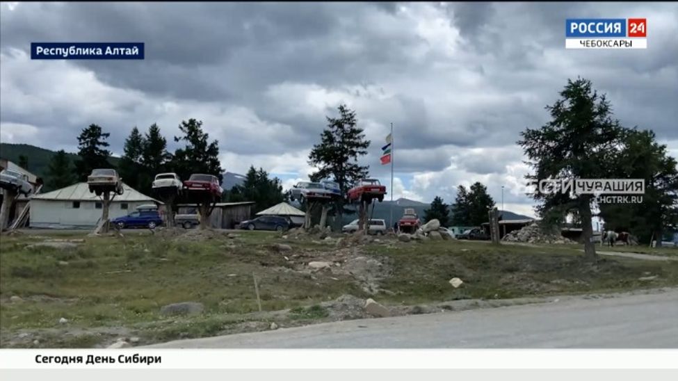 Башкирский чуваш более 10 лет принимает туристов на своей базе отдыха в горах Алтая