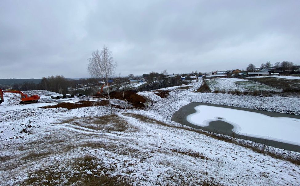 В деревне Мунъялы очистили заилившийся пруд