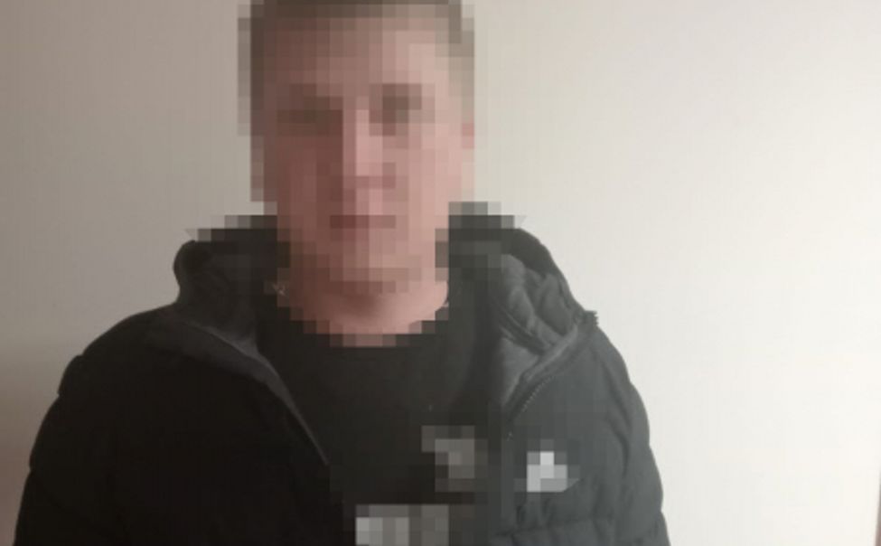 Чебоксарца обманули при покупке фар для автомобиля 