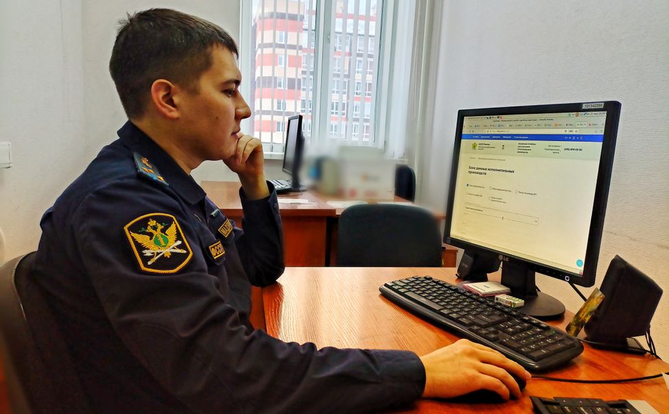 Жителям Чувашии приходят поддельные уведомления от "приставов"