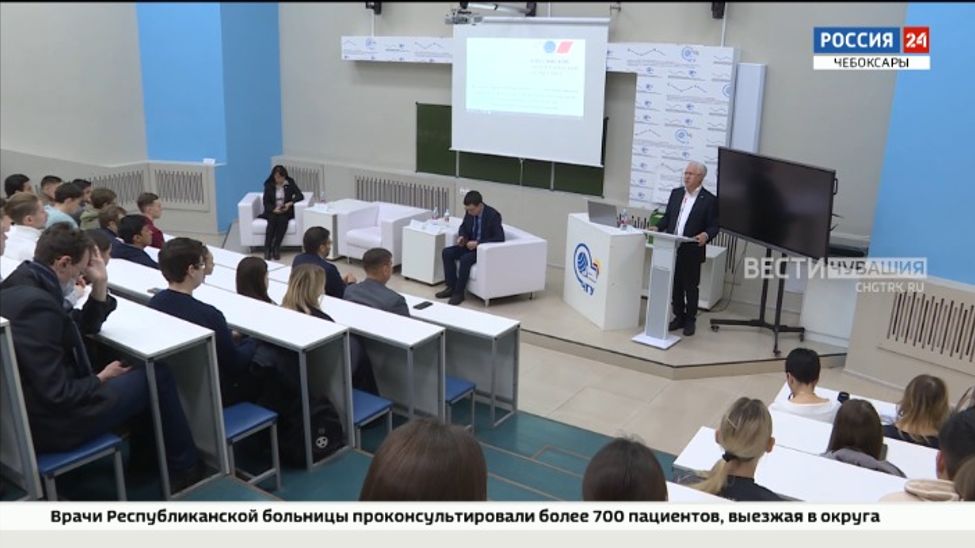 Чувашские студенты встретились с председателем Российского экологического общества