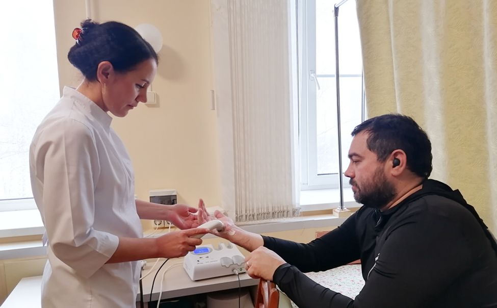 В Чувашии врачи помогли участнику СВО восстановить движение в кисти руки