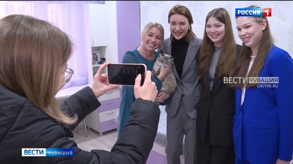 Депутат ГД РФ Алена Аршинова исполняет заветные желания особенных детей