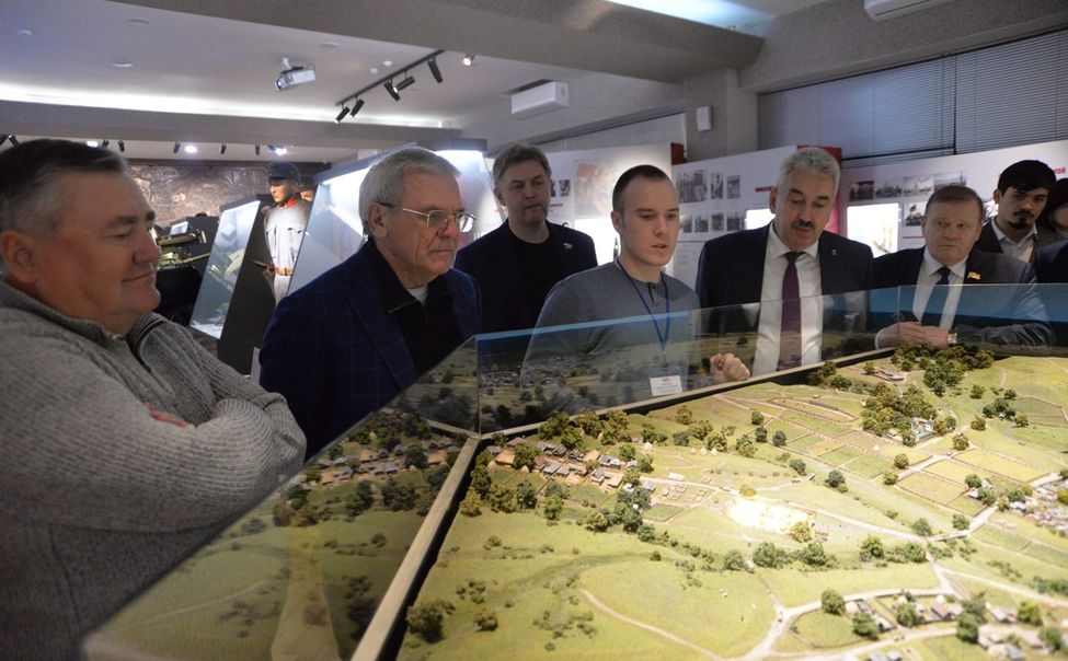 В Чебоксарах законодатели из регионов ПФО ознакомились с историей трактора и биографией Чапаева