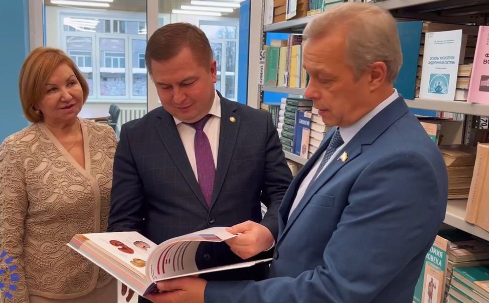 На медфаке ЧГУ открыли современный библиотечно-информационный центр