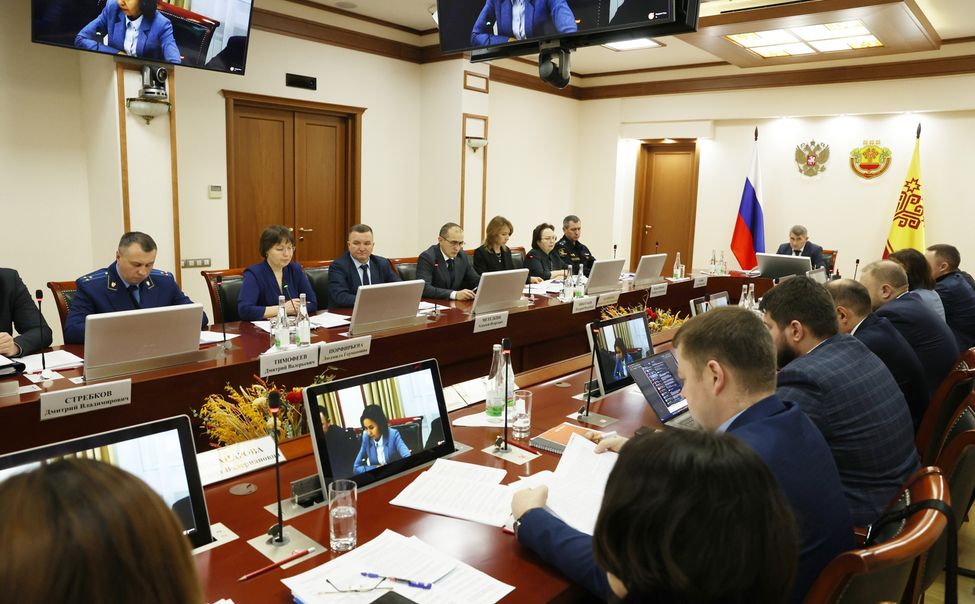 Задолженность по зарплате на предприятиях Чувашии за год снизилась на 41%