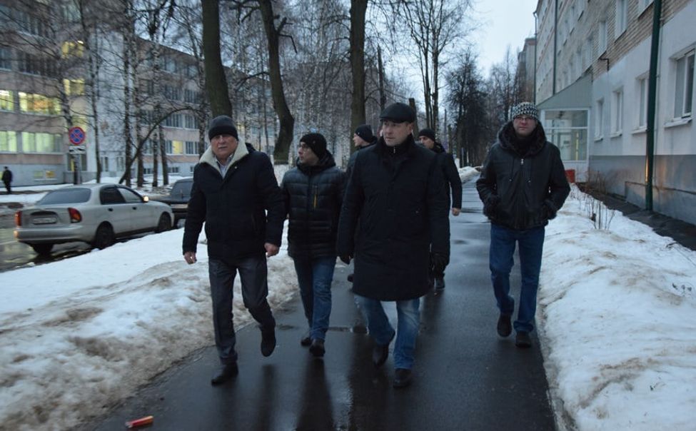 Чебоксарским коммунальщикам поручено предотвратить образование гололёда на дорогах