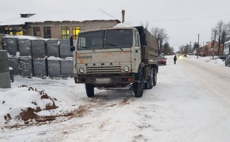 В Урмарах под колесами КАМАЗа погиб 10-летний ребенок