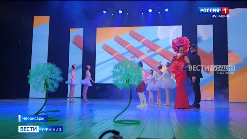 Более тысячи детей со всей республики собрались на елке Главы Чувашии