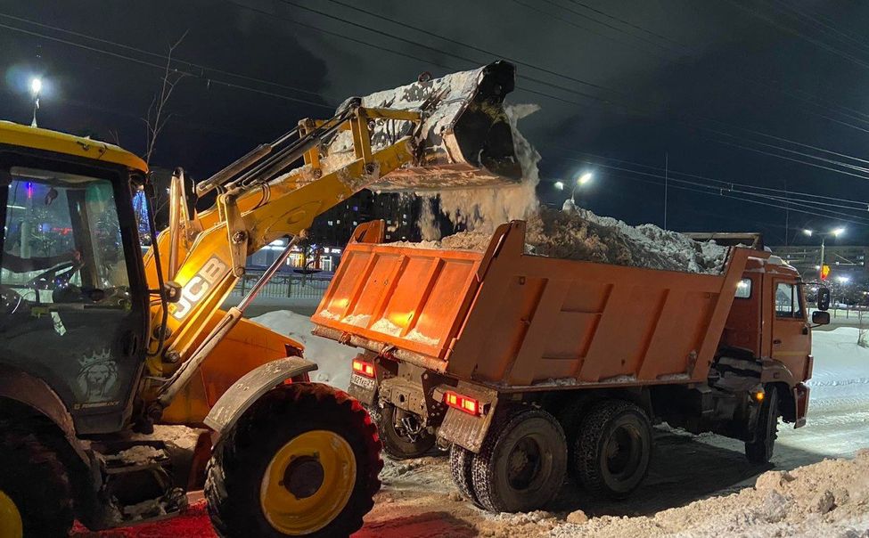Чебоксарские дорожники подготовили столицу к Рождеству