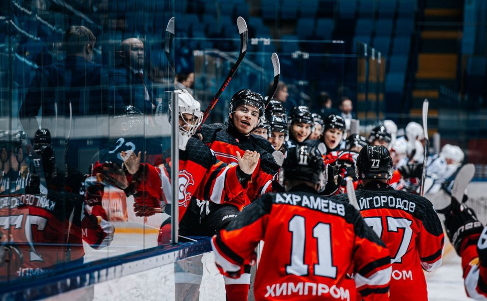 Завтра новочебоксарский "Сокол" скрестит клюшки с "Тамбовчанами"