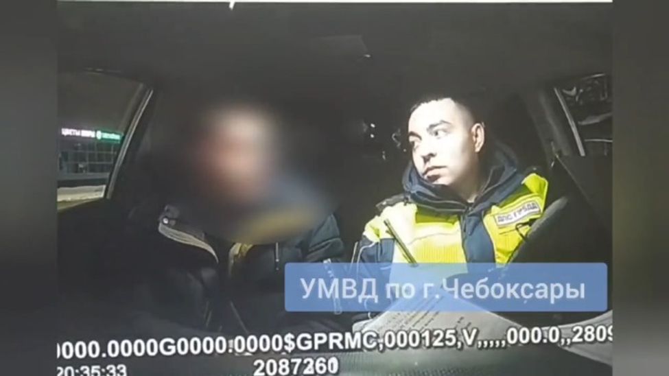 В Чебоксарах на пьяного водителя, врезавшегося в инкассаторский автомобиль, завели уголовное дело