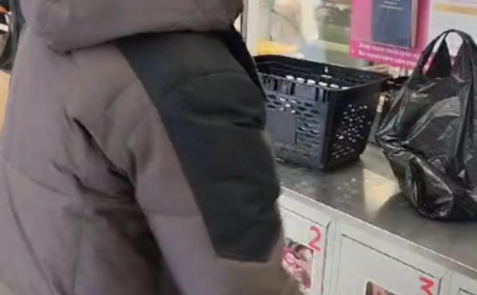 В Чебоксарах бомж похитил сумку из камеры хранения магазина