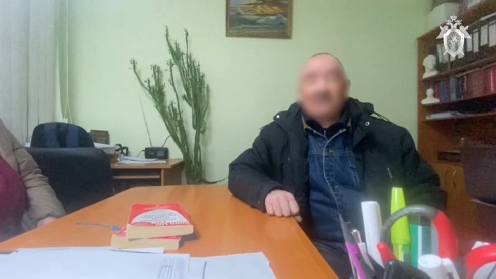 В Цивильском округе рецидивист, забивший до смерти отца и мать, заключен под стражу