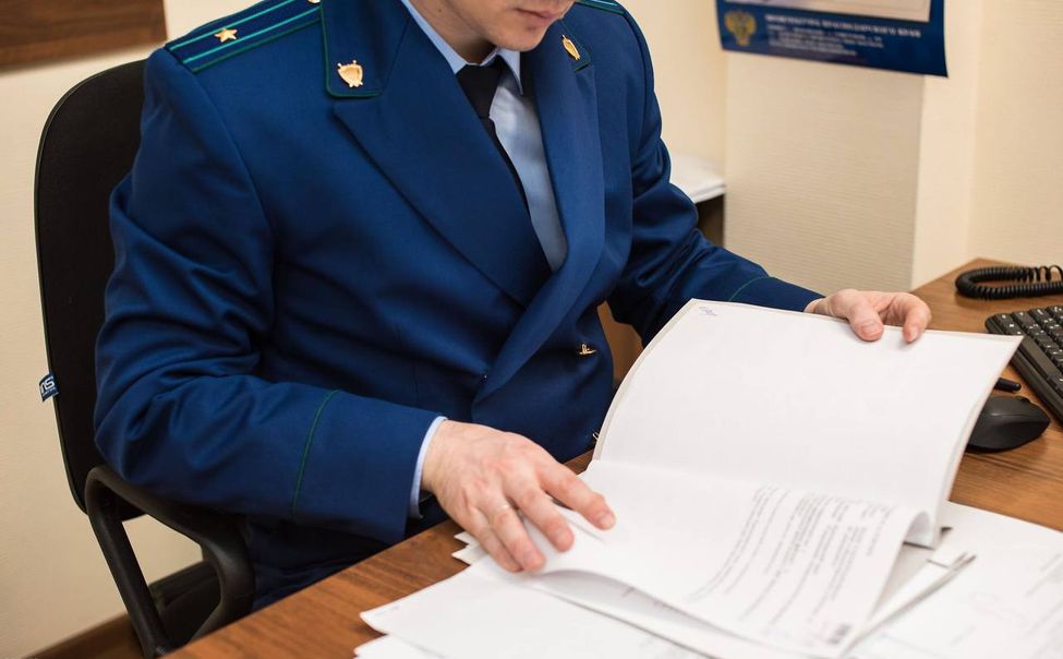 Житель Порецкого округа задолжал 300 тысяч рублей на обучение ребенка