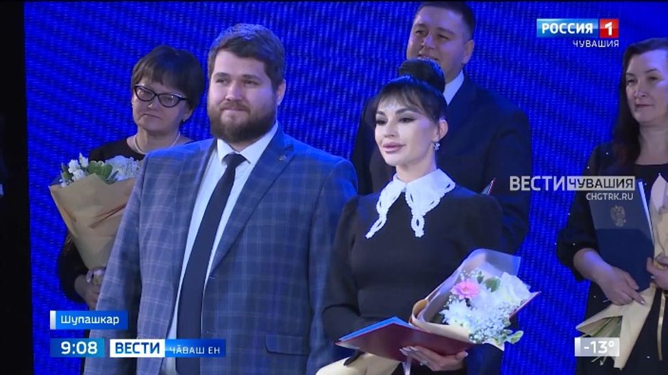 Республикӑри журналистсемпе полиграфистсем Раҫҫей тата Чӑваш пичечӗн кунне паллӑ турӗҫ