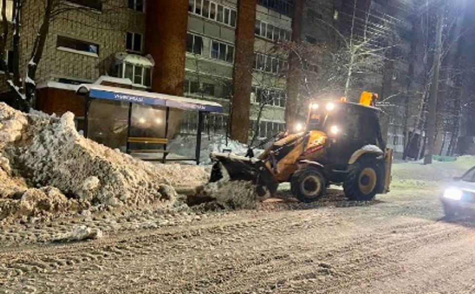 В Чебоксарах ликвидировать последствия снегопада обещают за 2 недели