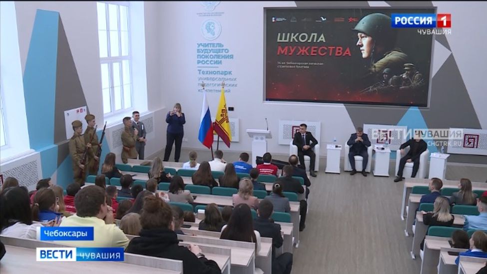 Глава Чувашии встретился с молодыми активистами