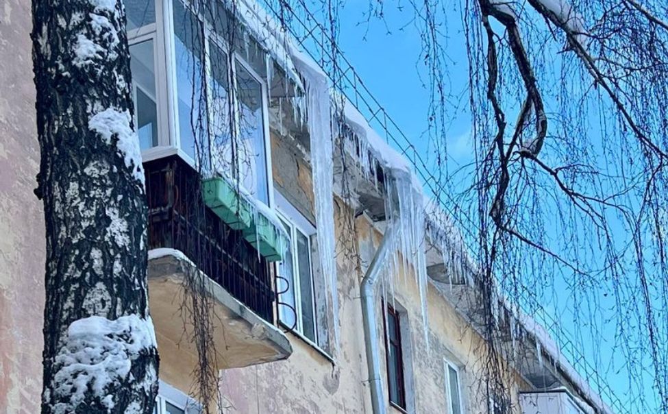 Шумерлинцам бороться с сосульками помогает прокуратура