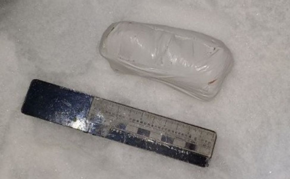 В Чебоксарах полицейские изъяли у парня более 100 граммов наркотиков