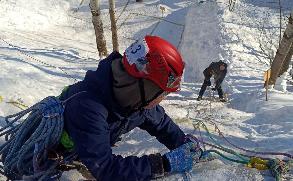 В Чебоксарах на горном полигоне провели соревнования по спортивному туризму