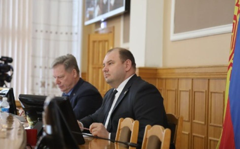 В Чебоксарах за год выявили 10,5 тыс. работников без трудового договора 