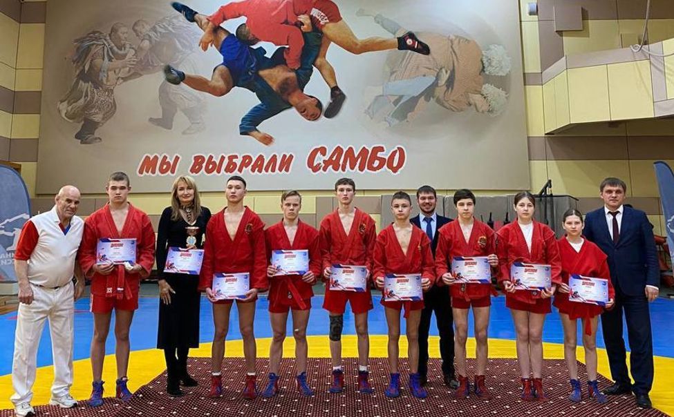 В Чувашии прошел республиканский этап школьной лиги самбо «Кубок воинской славы России»