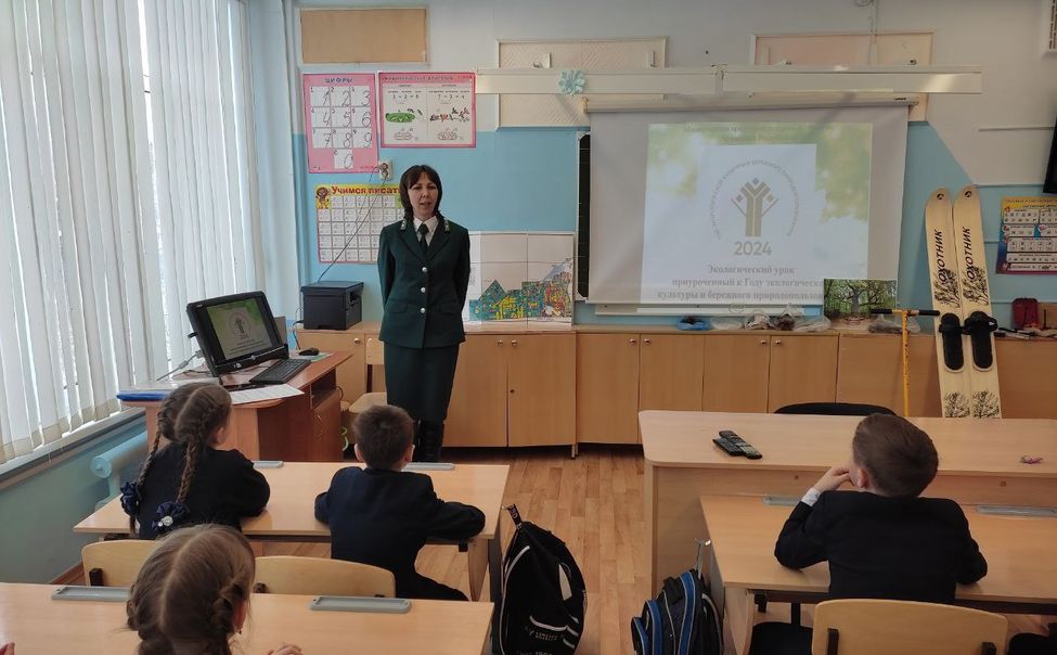 Специалисты Минприроды Чувашии проводят экоуроки со школьниками