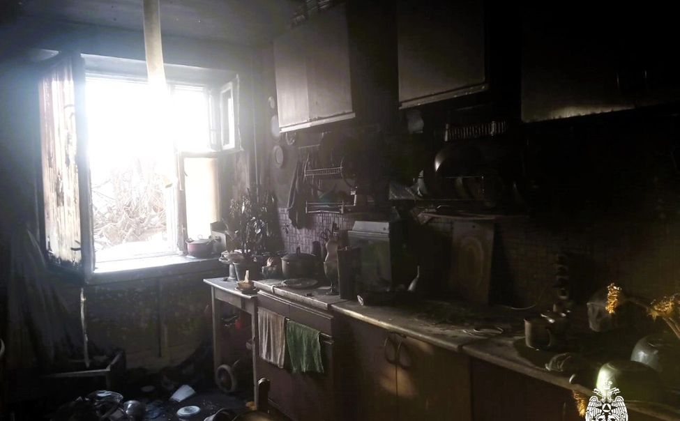 Из-за непотушенной сигареты произошел пожар в чебоксарской многоэтажке