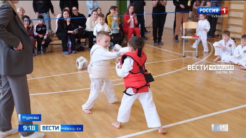 Муркаша ҫамрӑк каратистсем йӑлана кӗнӗ ӑмӑртӑва пухӑнчӗҫ