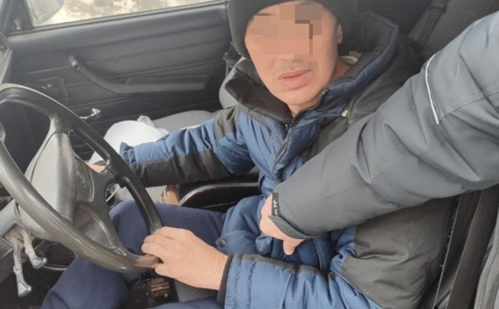 Новочебоксарцу вместо коллекционных моделей авто прислали строительный мусор