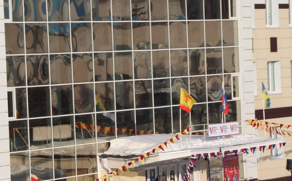 В Новочебоксарске открылись для голосования 53 избирательных участка