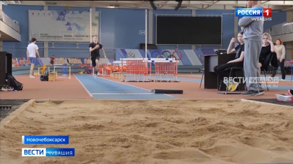 В Чувашии прошли сборы юных пловцов и легкоатлетов из ДНР