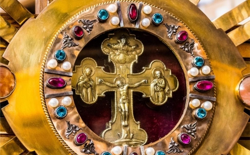В Чувашию привезут уникальные христианские святыни из Калмыкии