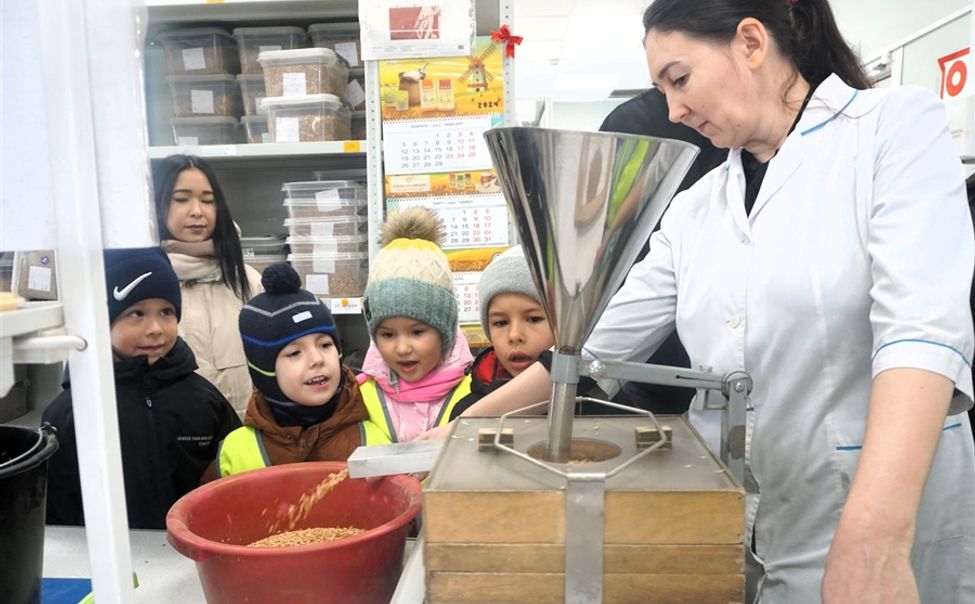 Чувашские агропредприятия знакомят дошкольников со своей работой