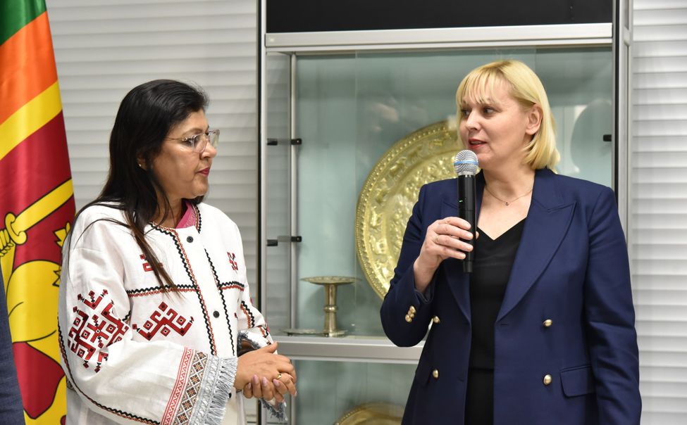 В Музее чувашской вышивки открылась выставка «Сказания Шри-Ланки» 