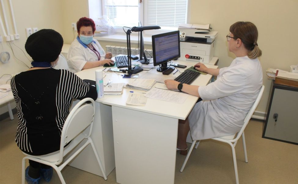 В Чувашии в апреле 4 тысячи медработников получат повышенные выплаты