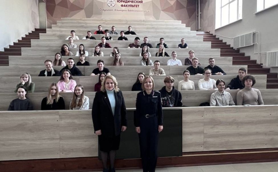 В Чувашии студентам напомнили о необходимости соблюдения ПДД